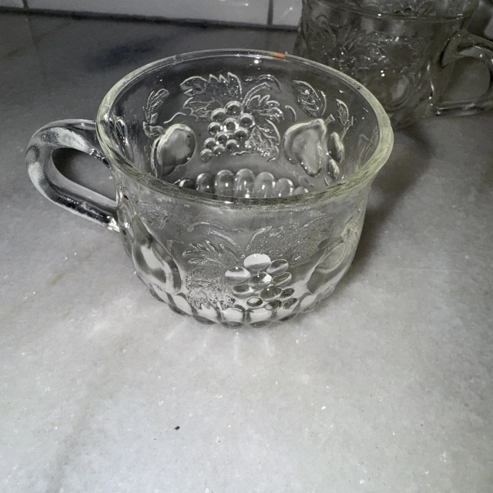 Vintage JEANETTE GLASS‎ Della Robbia Fruit Design Punch Cups Set Of 2 OLA51